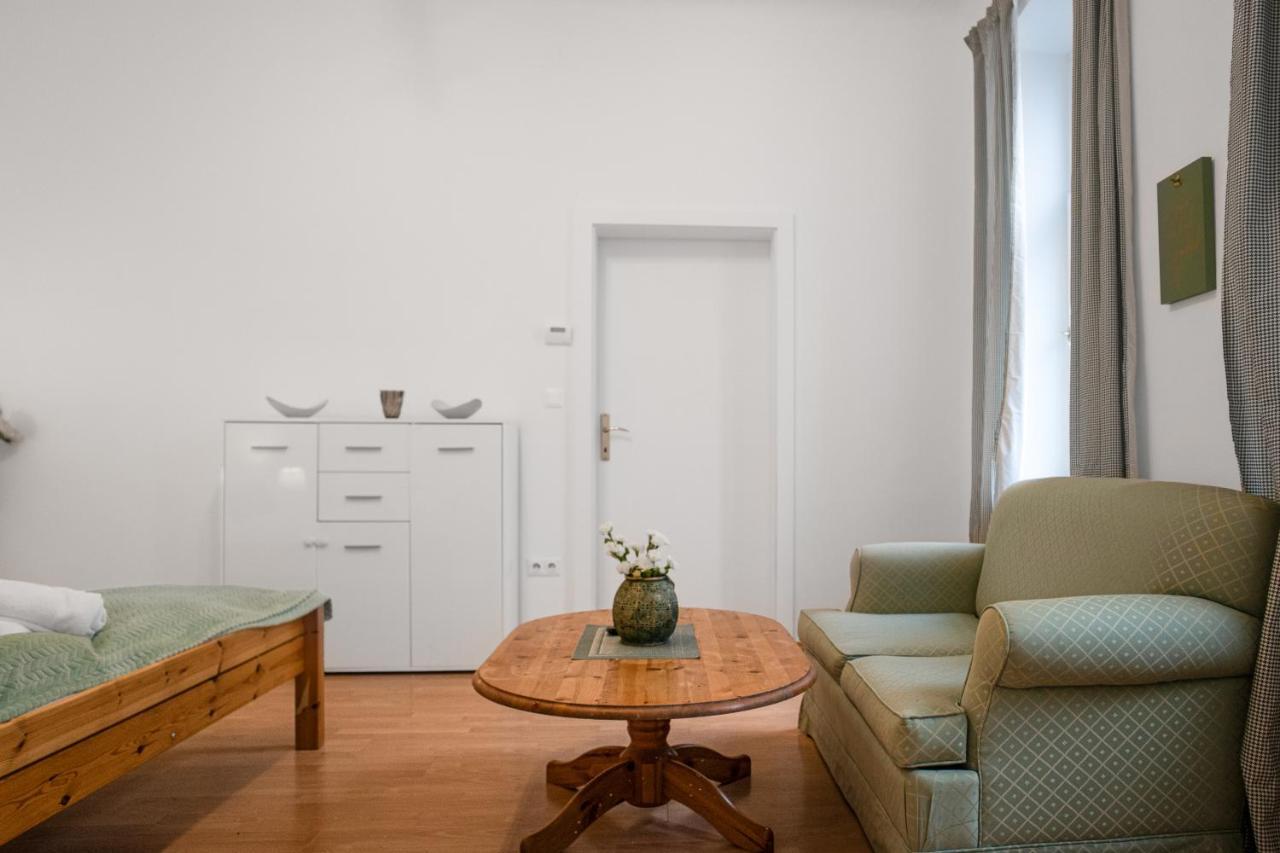 Elegant 2Br Apartment - Near Bahnhof Wien Meidling Exterior photo